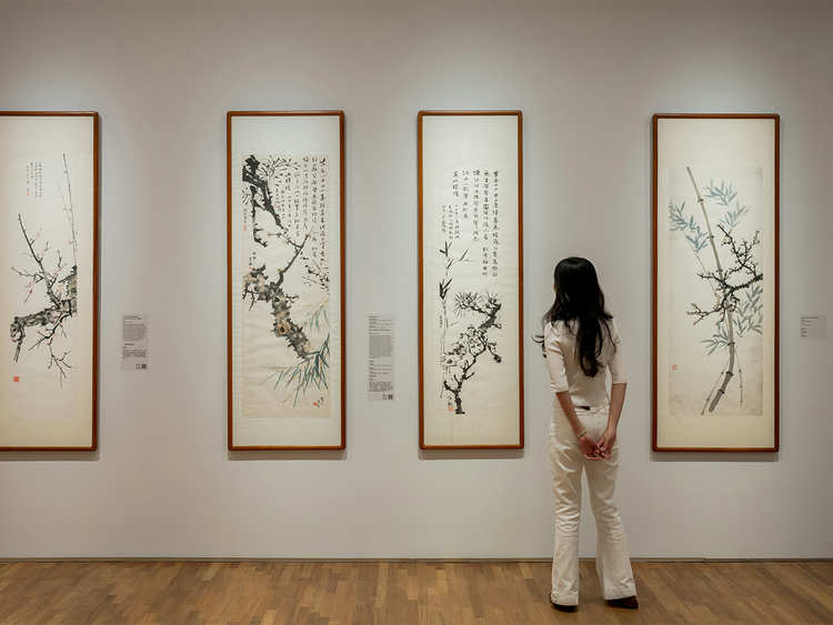 Guided Tour for He Xiangning: Ink & Intent